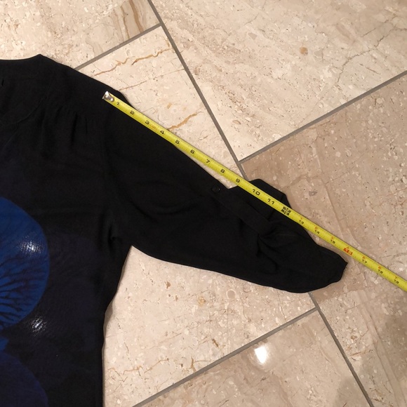 HOST PICK ⭐️ Le Chateau sheer blouse - Picture 8 of 9